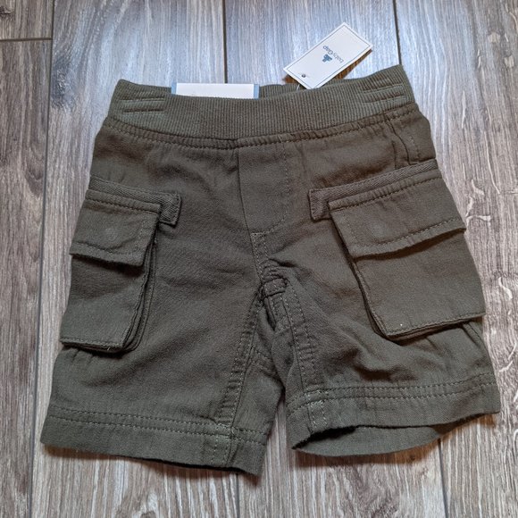 [KIDS 2/$30] NWT Baby (0-3M) - GAP Cargo Shorts - Picture 1 of 5